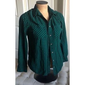 A New Day Long Sleeve Green Plaid Button-Down Shirt